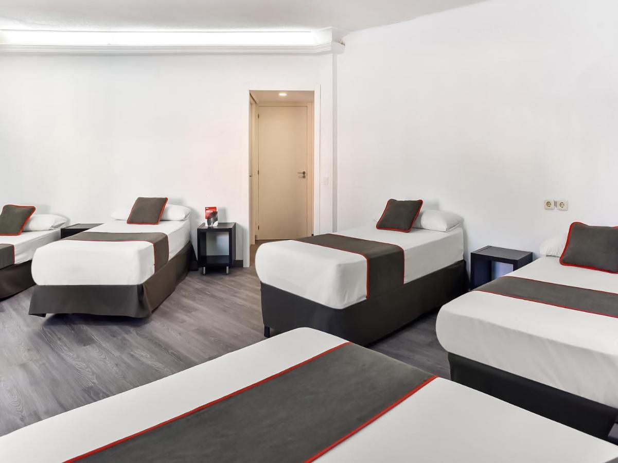 Hello Feria Hotel Madrid Exterior photo